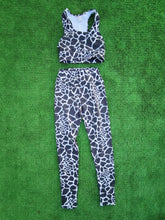 Size M - Combo (top+ long legging) Stock left - 7