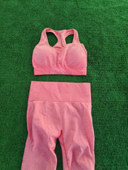 Size M - Combo (top+ long legging) Stock left - 3