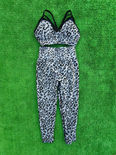 Size M - Combo (top+ legging) Stock left - 2