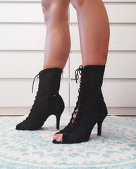 Size 40 - Shiny Black Boots
