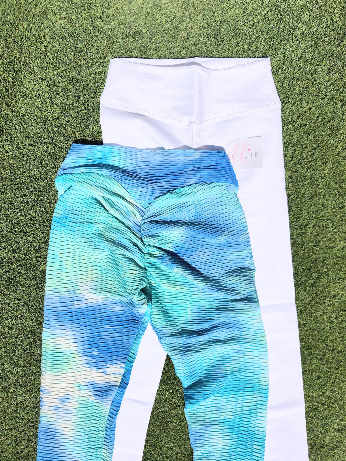 Only size M/L - Pack Push up brocade tie dye and Basic White